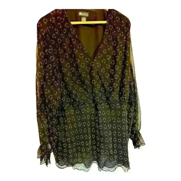 Maggie Barnes Tops - Maggie Barnes blouse Black golden Printed V-Neck sheer long sleeves sleeves
